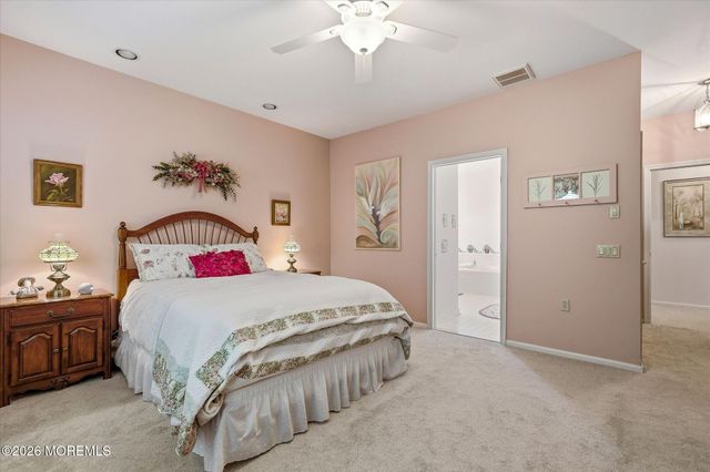 15 Breeze Terrace, Barnegat, NJ 08005