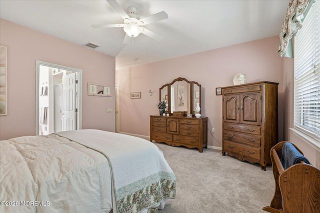 15 Breeze Terrace, Barnegat, NJ 08005