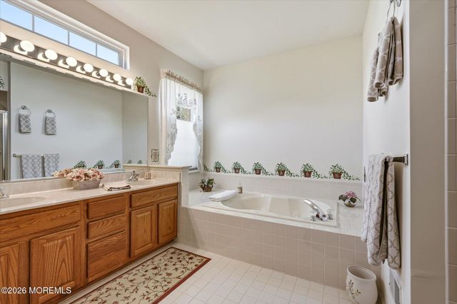15 Breeze Terrace, Barnegat, NJ 08005
