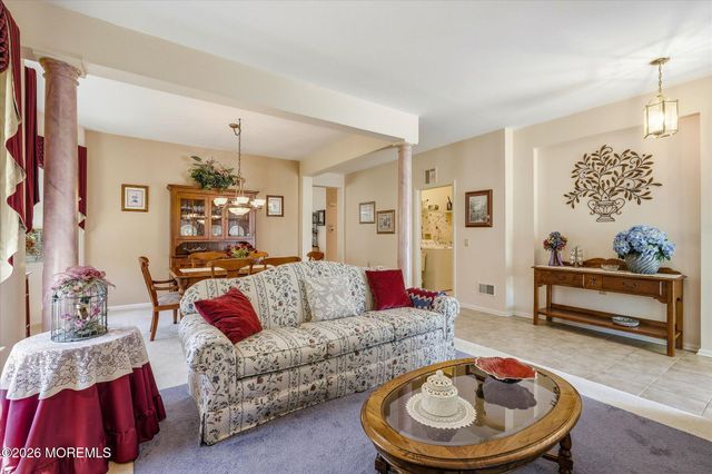 15 Breeze Terrace, Barnegat, NJ 08005
