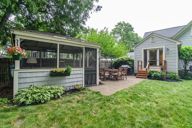 62 Washington Ave, Natick, MA 01760