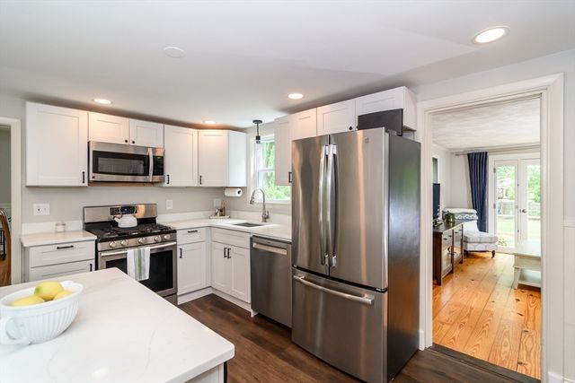 62 Washington Ave, Natick, MA 01760