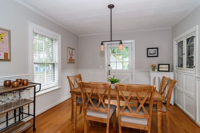 62 Washington Ave, Natick, MA 01760