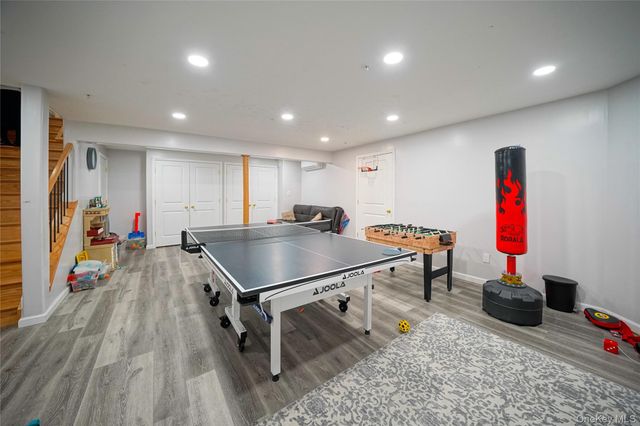 4 Rose Garden Way 102, Monsey, NY 10952