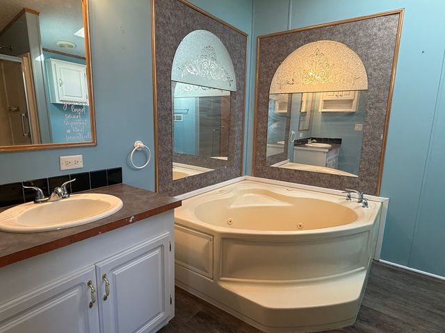 5683 Rockport Road, Loves Park, IL 61111