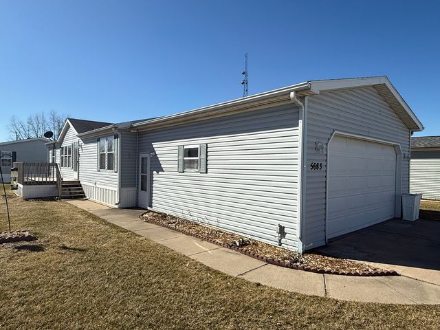 5683 Rockport Road, Loves Park, IL 61111