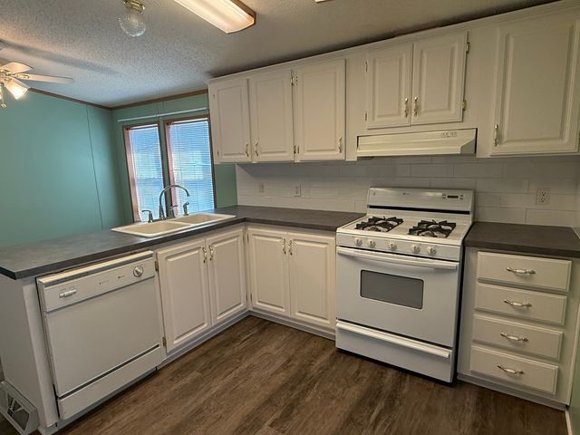 5683 Rockport Road, Loves Park, IL 61111