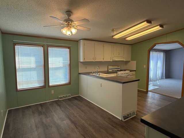 5683 Rockport Road, Loves Park, IL 61111