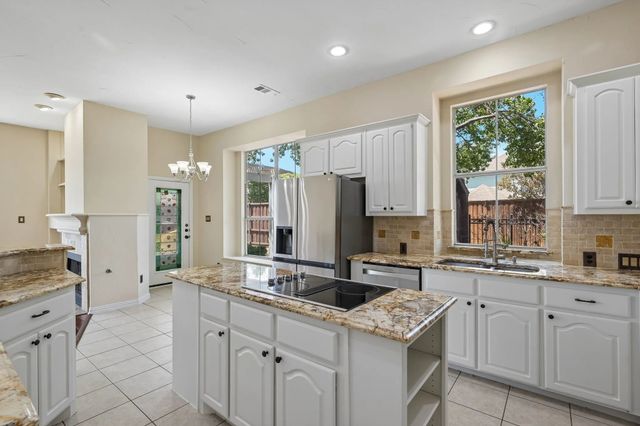 525 Blackfield Drive, Coppell, TX 75019