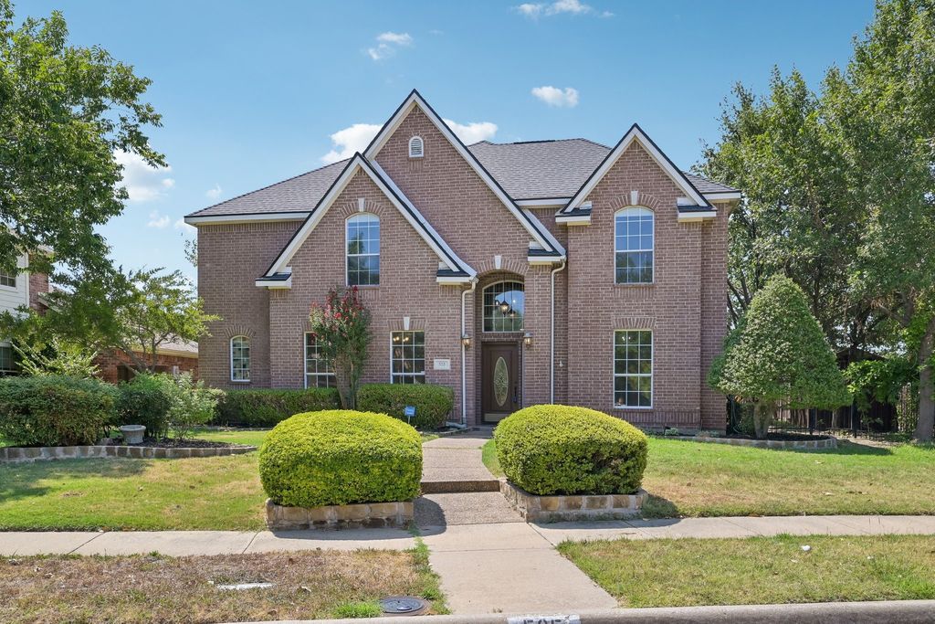 525 Blackfield Drive, Coppell, TX 75019