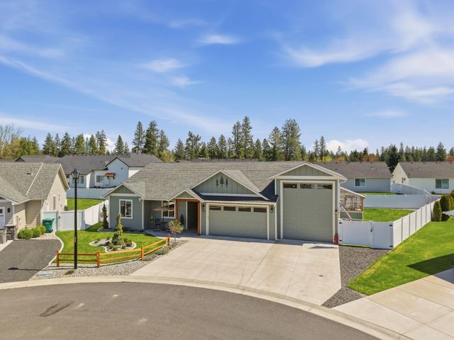 22 E Eleventh Ct, Deer Park, WA 99006