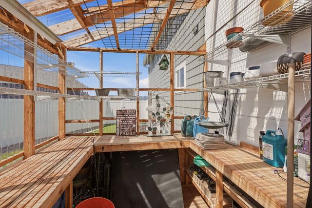 22 E Eleventh Ct, Deer Park, WA 99006