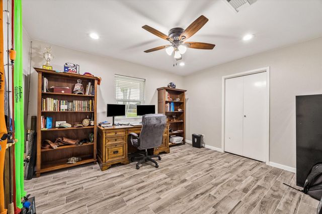 12206 Young Circle, Santa Fe, TX 77510