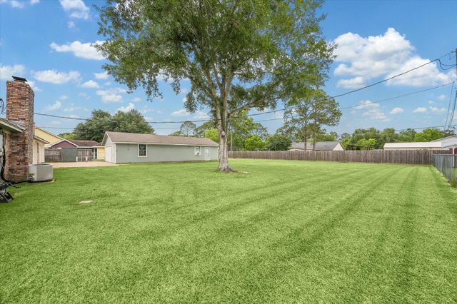 12206 Young Circle, Santa Fe, TX 77510