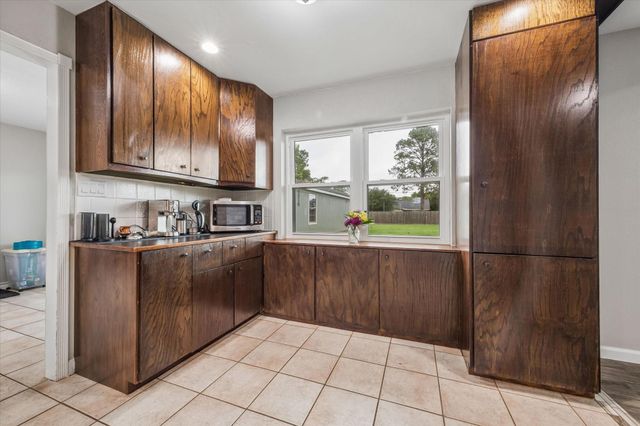 12206 Young Circle, Santa Fe, TX 77510