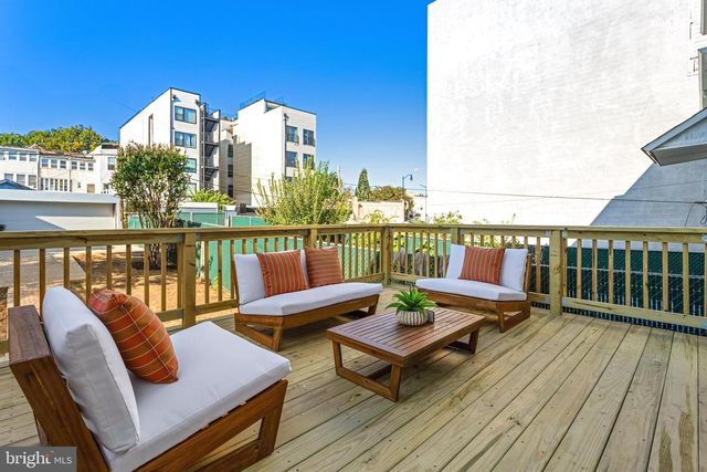 1213 KENNEDY ST NW, Washington, DC 20011