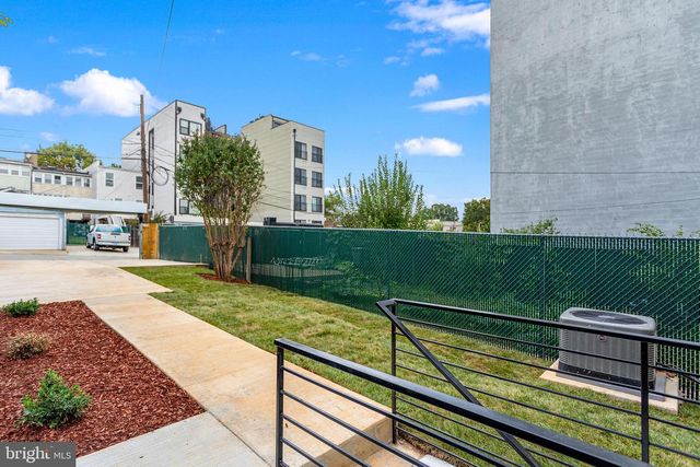 1213 KENNEDY ST NW, Washington, DC 20011