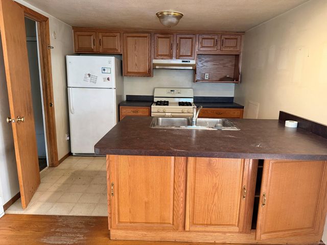 1030 Foster Street, South Bend, IN 46617