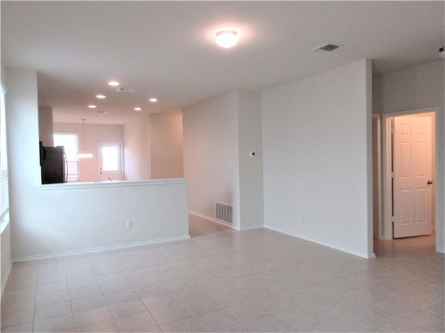 124 Green Egret WAY, Leander, TX 78641