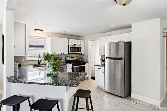 305 Lydia Lane, Cheektowaga, NY 14225