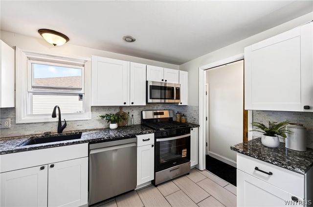 305 Lydia Lane, Cheektowaga, NY 14225