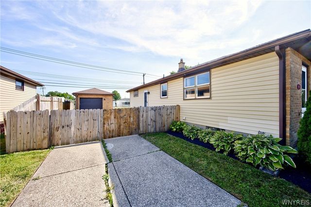 305 Lydia Lane, Cheektowaga, NY 14225