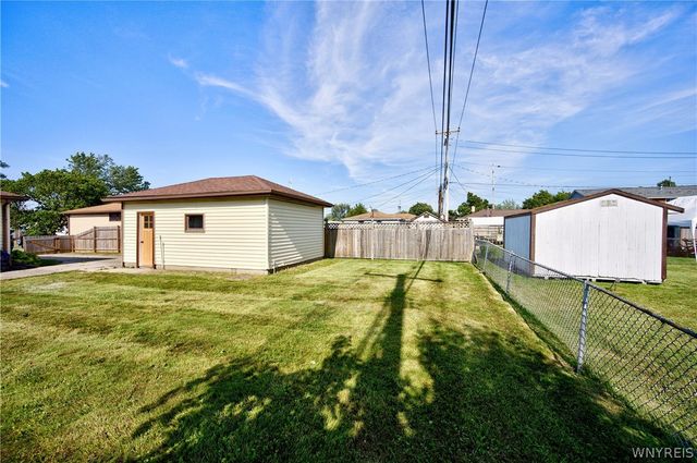 305 Lydia Lane, Cheektowaga, NY 14225