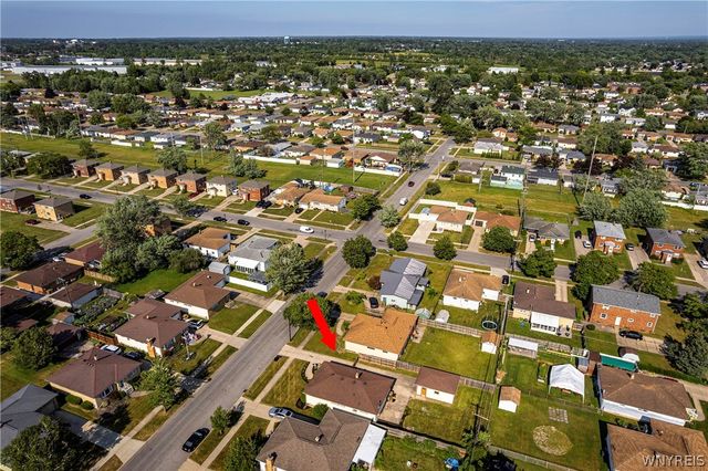 305 Lydia Lane, Cheektowaga, NY 14225
