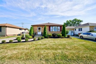 305 Lydia Lane, Cheektowaga, NY 14225