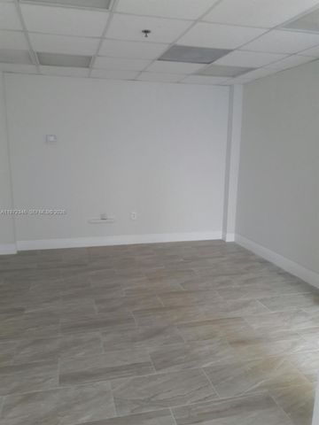 10601 NW 122nd St 15, Medley, FL 33178