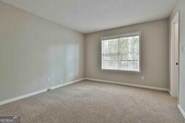 20 Audubon Point, Newnan, GA 30265