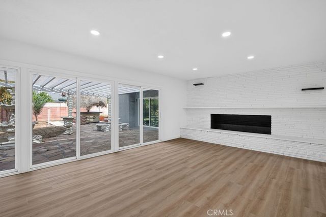 932 N Encina, Rialto, CA 92376