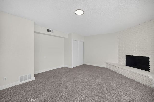 932 N Encina, Rialto, CA 92376