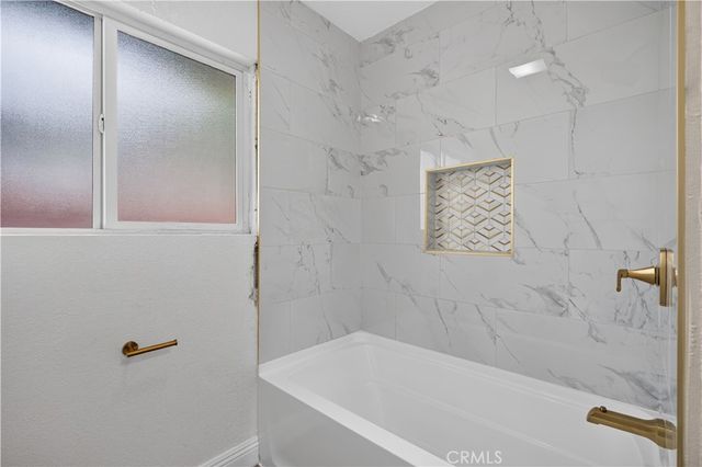 932 N Encina, Rialto, CA 92376