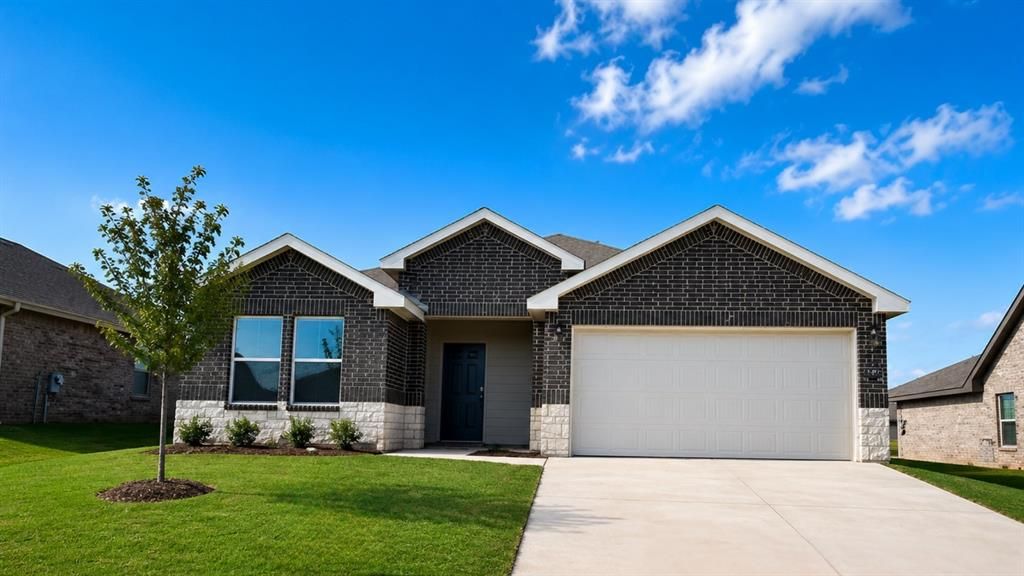 4917 Maleah Avenue, Noble, OK 73068