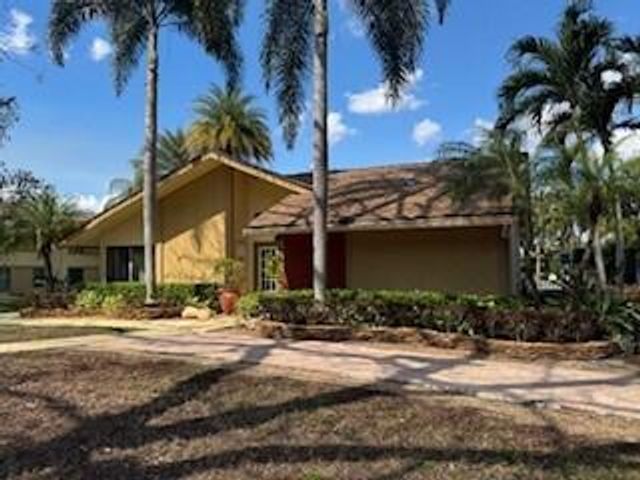 12949 Pennypacker Trail 1, Wellington, FL 33414