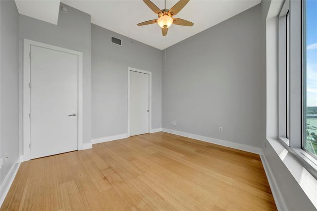 4821 Nasa Parkway 10SE, Seabrook, TX 77586