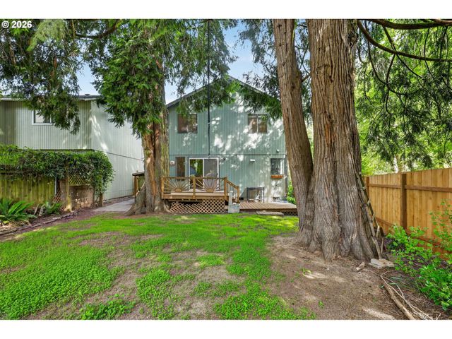 8250 Sw COLONY CREEK Ct, Portland, OR 97224