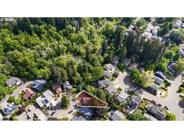 8250 Sw COLONY CREEK Ct, Portland, OR 97224