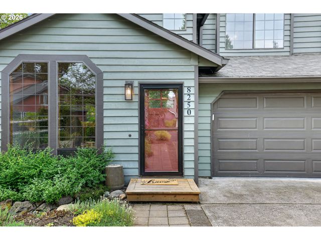 8250 Sw COLONY CREEK Ct, Portland, OR 97224