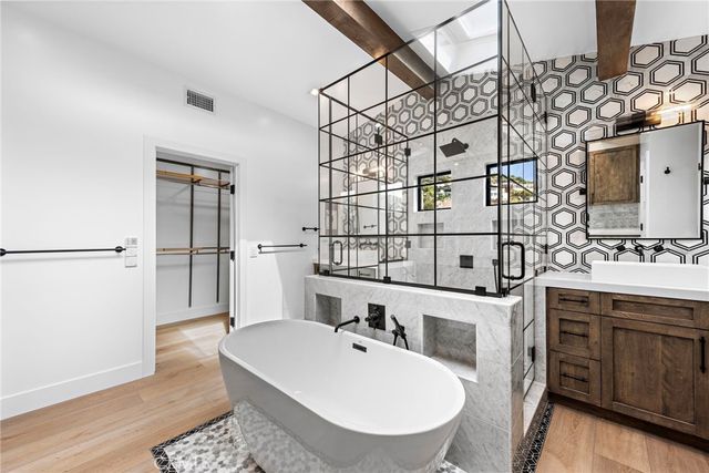 980 Meadowlark Lane, Laguna Beach, CA 92651