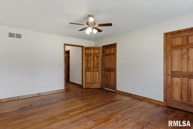 1510 W GLENN Avenue, Springfield, IL 62704