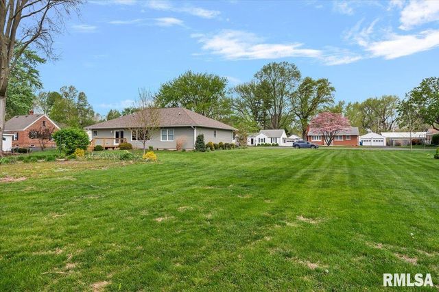 1510 W GLENN Avenue, Springfield, IL 62704