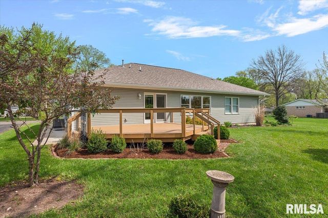 1510 W GLENN Avenue, Springfield, IL 62704
