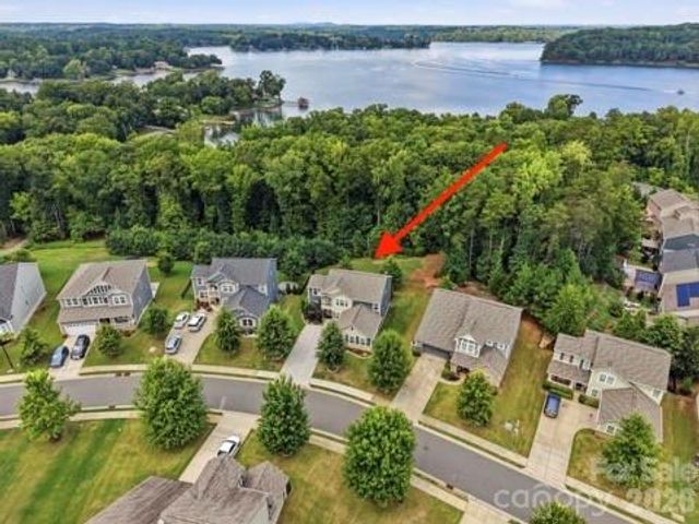 561 Sandbar Point, Clover, SC 29710