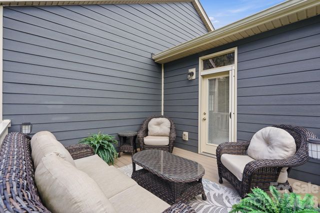 561 Sandbar Point, Clover, SC 29710