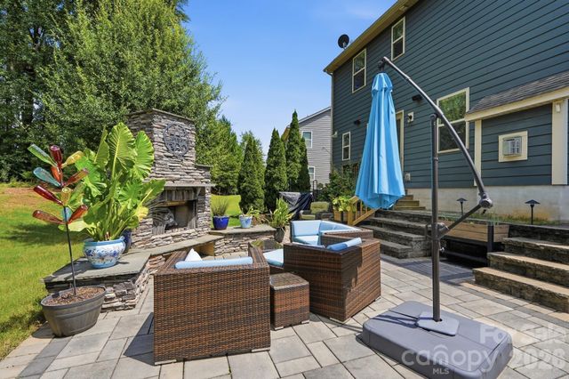 561 Sandbar Point, Clover, SC 29710