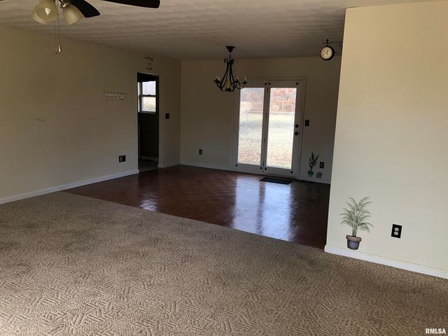 17018 E Thompson Road, Opdyke, IL 62872