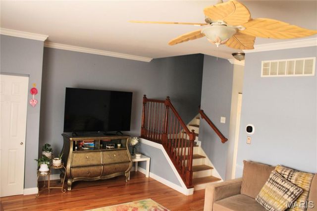 7019 Heege Road A, St Louis, MO 63123