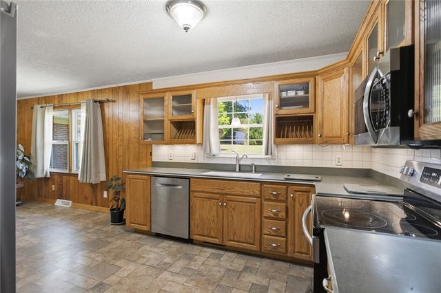 101 Mountain View Drive, Walhalla, SC 29691